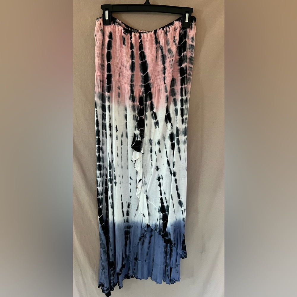 Raviya tie-dyed tube top maxi dress